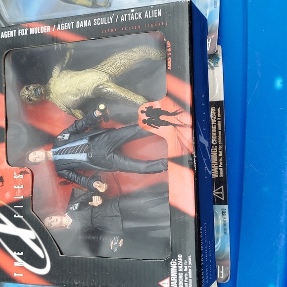 X Files Series 1 by McFarlane Toys 1998 Figures Agent Mulder - Picture 5 of 5